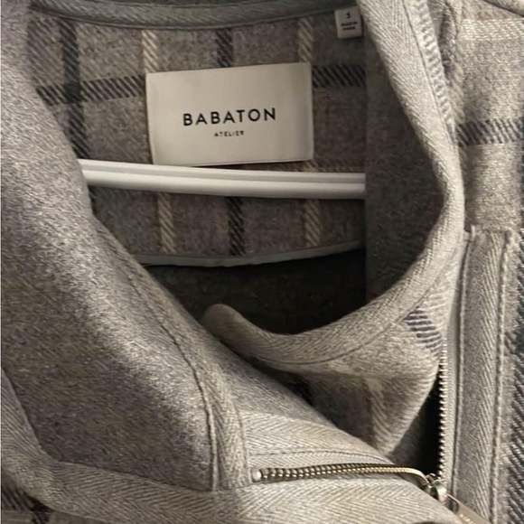 Aritzia wool coat - Picture 3 of 3